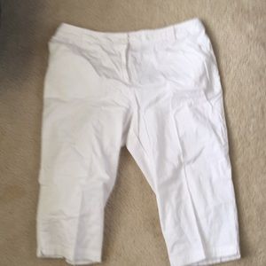White Stag capris size 18